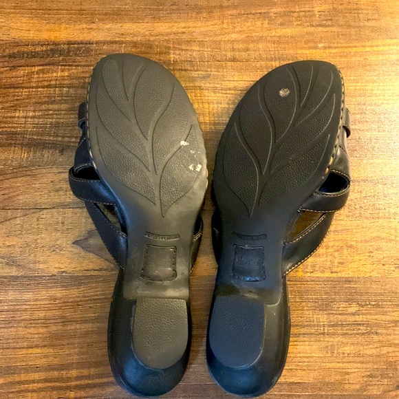 Born Black Closed Toe Sandal Size 10 - Picture 4 of 5